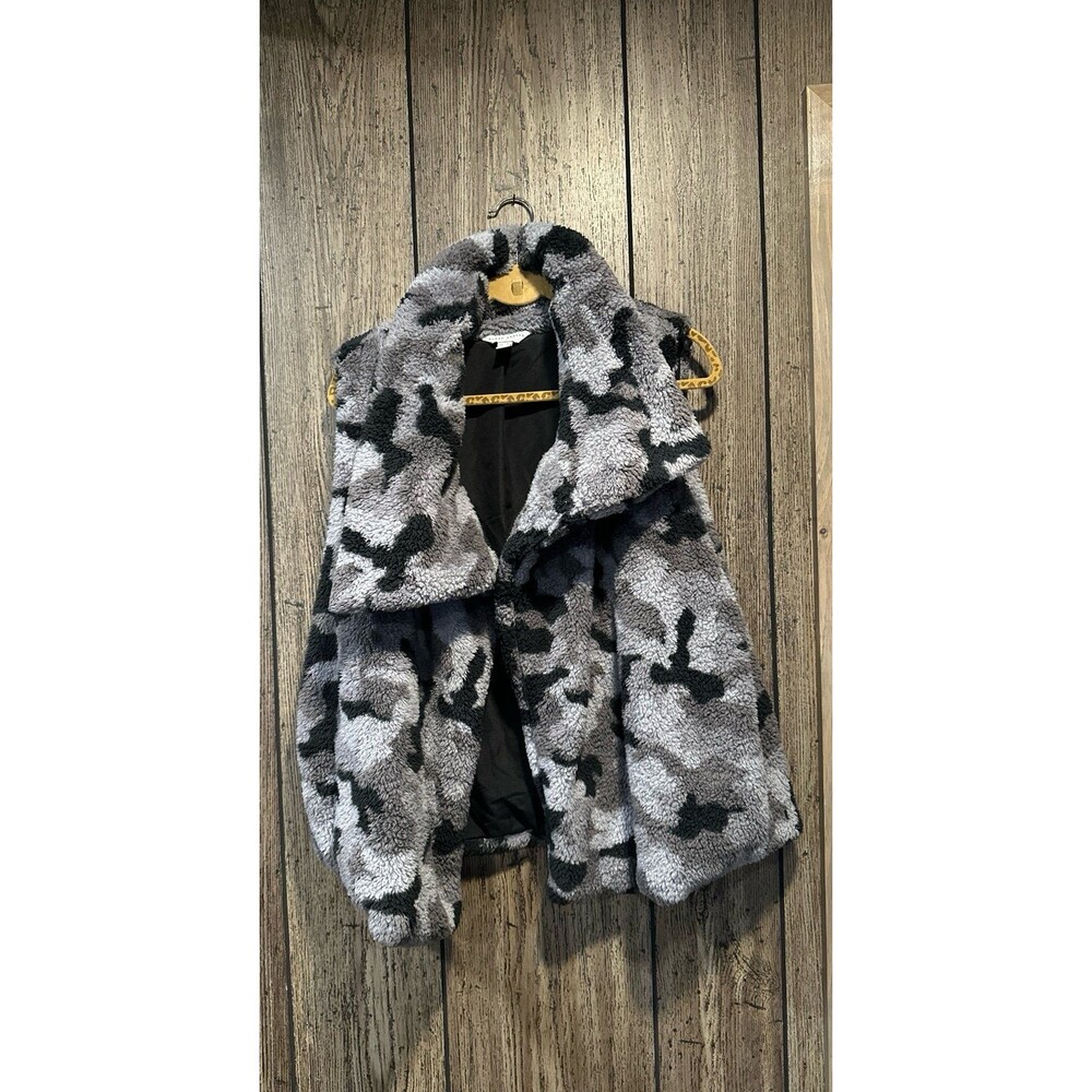 Susan Graver Printed Sherpa Asymmetrical Snap Front Vest
